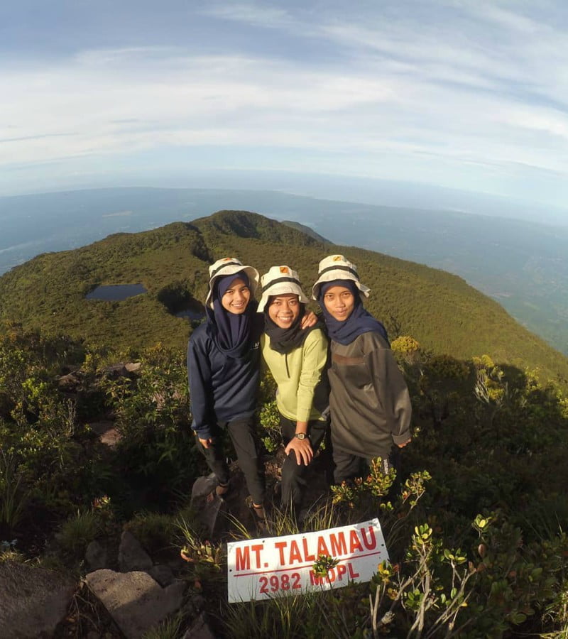 Gunung Talamau, Eksotik Dan Cantik Dengan 13 Telaga
