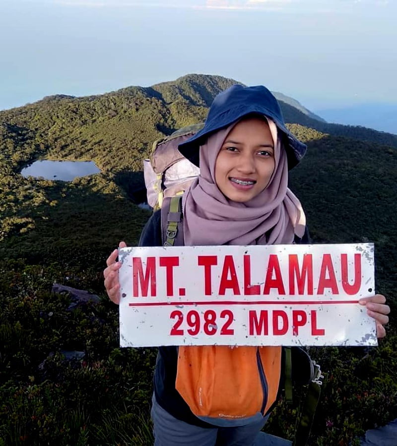 Talamau, Gunung Cantik Dengan Banyak Telaga di Sumatra