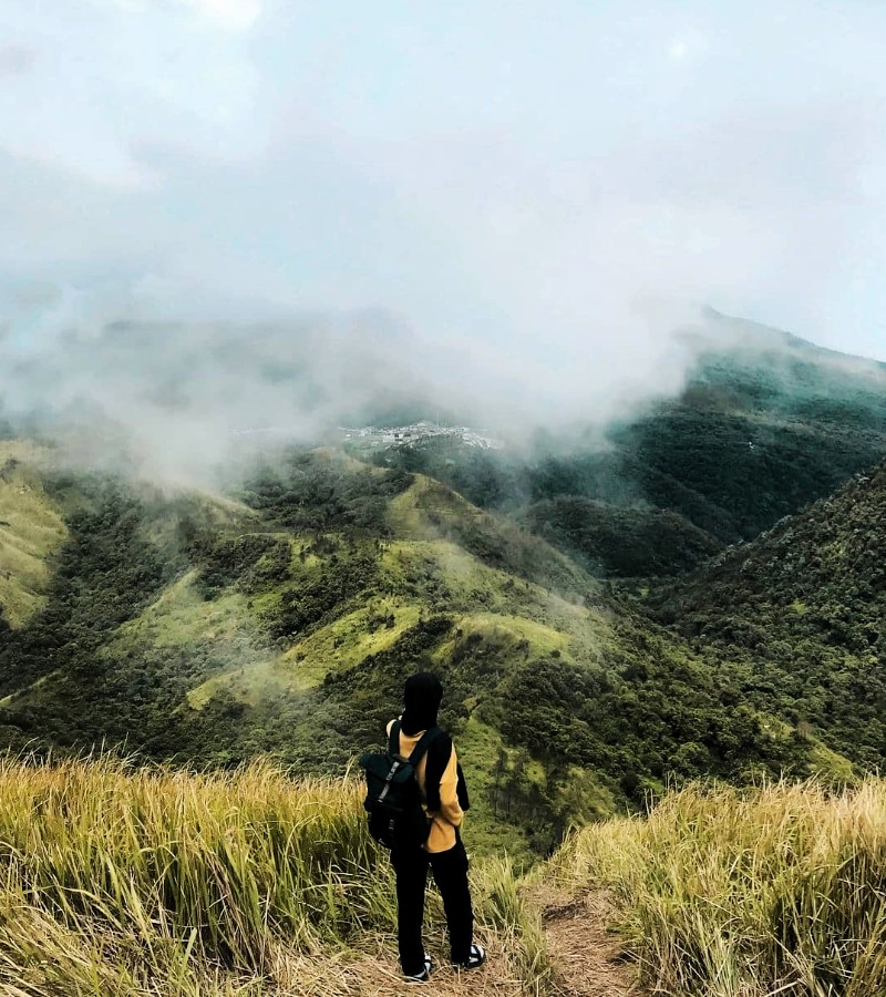 Seorang Pendaki Alami Kejadian Mistis saat Solo Hiking ke Gunung Lawu
