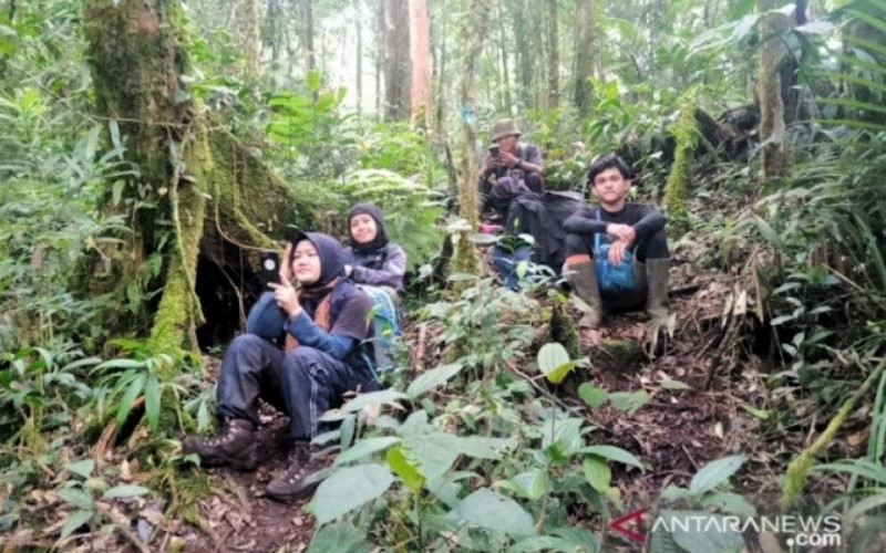 Tiga Mahasiswi yang di Gunung Masurai Ditemukan Selamat