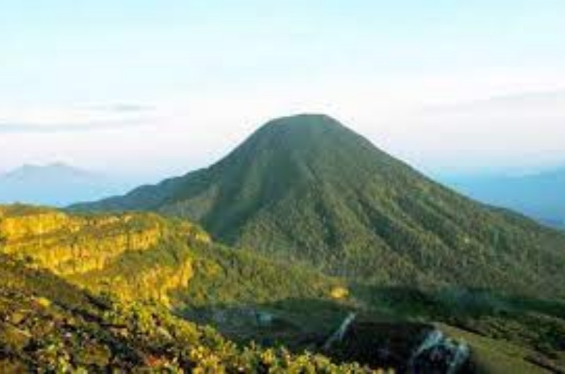 Deretan Bukti Mistis Pendaki Meninggal di Gunung Gede Pangrango