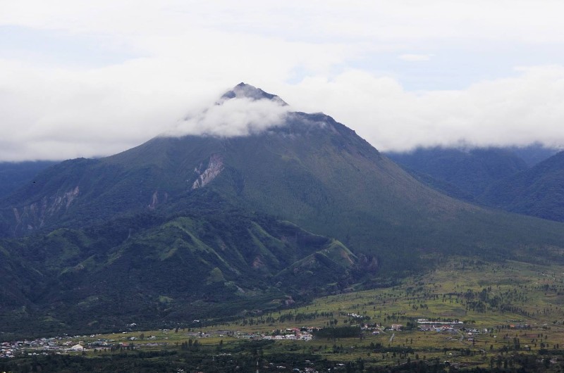 Gunung Burni Telong: Gunung Penuh Belerang dari Aceh