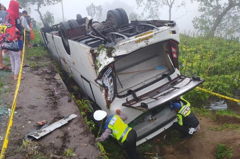 Bus Pendaki Gunung Merbabu Kecelakaan di Magelang; Supir Belum Paham Kondisi Jalan