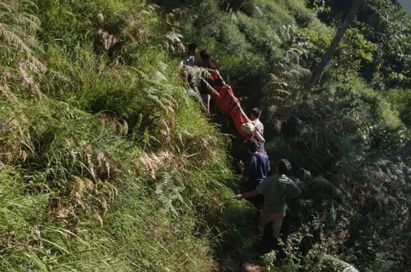 Pendaki Gunung Rinjani via Torean Alami Cedera dan Berhasil Dievakuasi