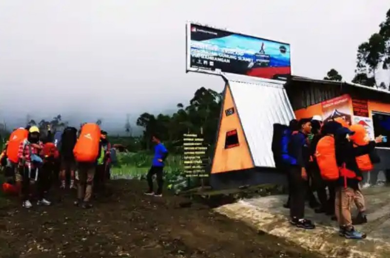 Pendaki Gunung Slamet Harus lebih Waspada karena Intensitas Hujan Tinggi