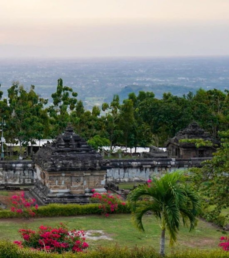 Candi Ijo: Situs Sejarah di Bukit Gumuk Ijo, Yogyakarta